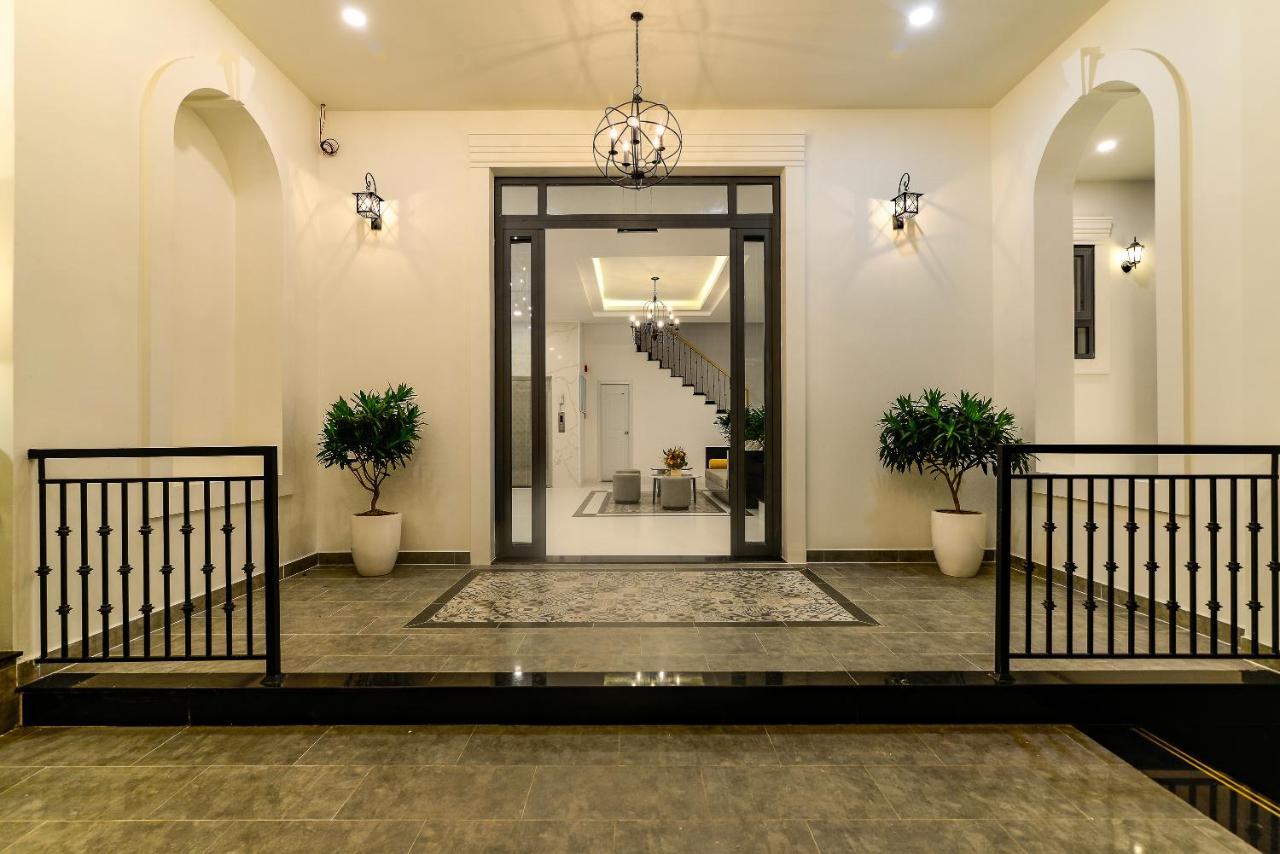 Cozrum Homes The Gallery Residence Ho Chi Minh City Exterior photo