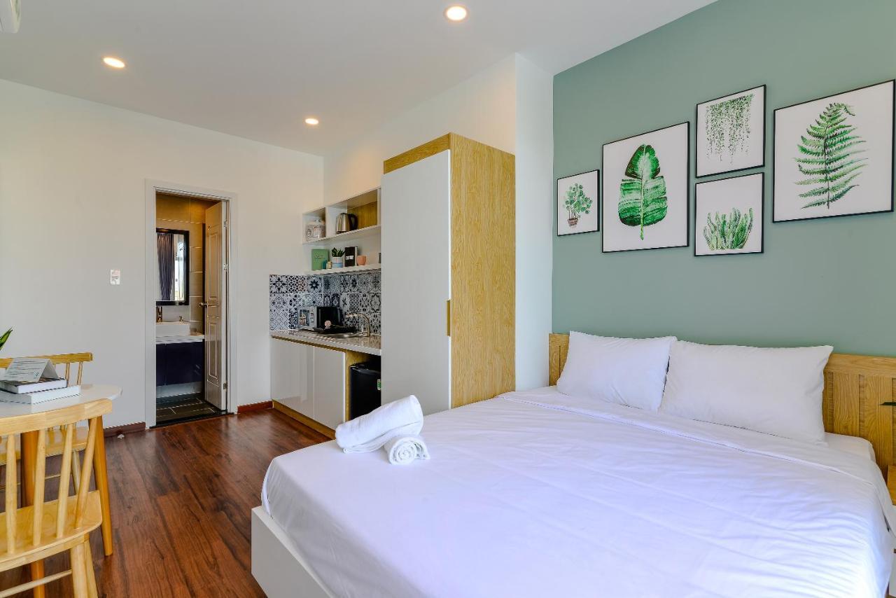 Cozrum Homes The Gallery Residence Ho Chi Minh City Exterior photo