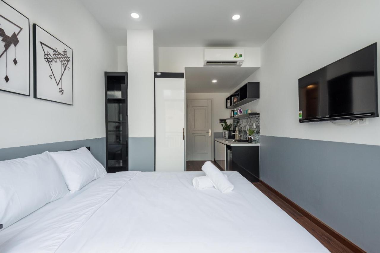 Cozrum Homes The Gallery Residence Ho Chi Minh City Exterior photo
